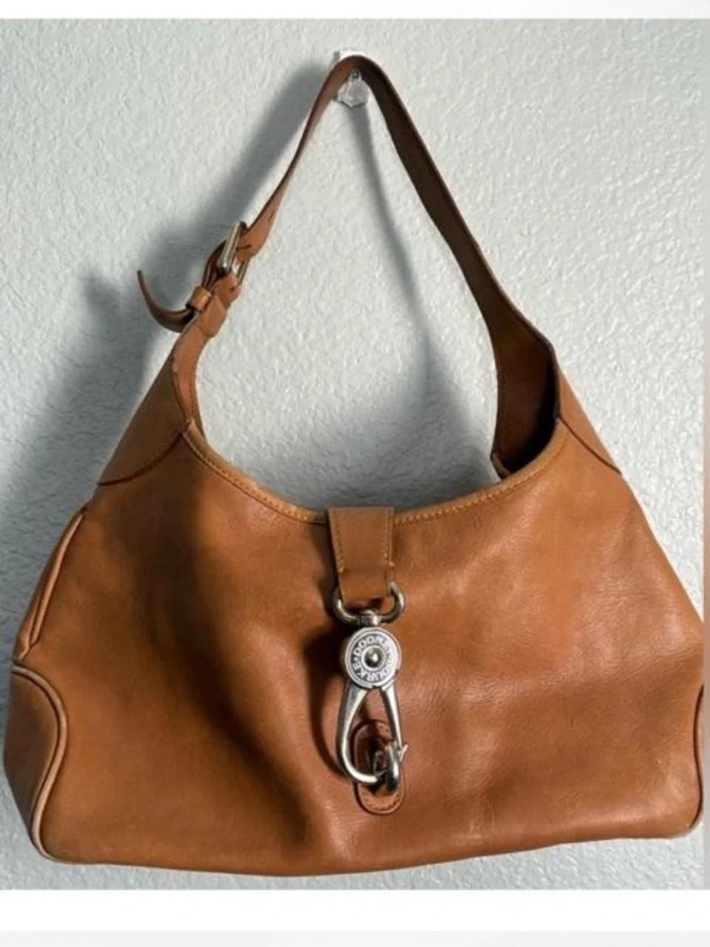 Dooey & Bourke Leather Shoulder Bag in Tan